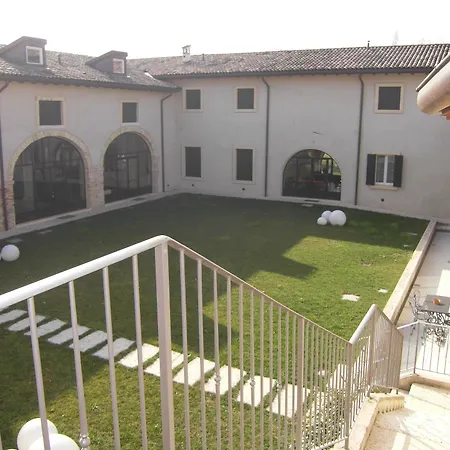 Relais Corte Paradiso Appartamento Peschiera del Garda
